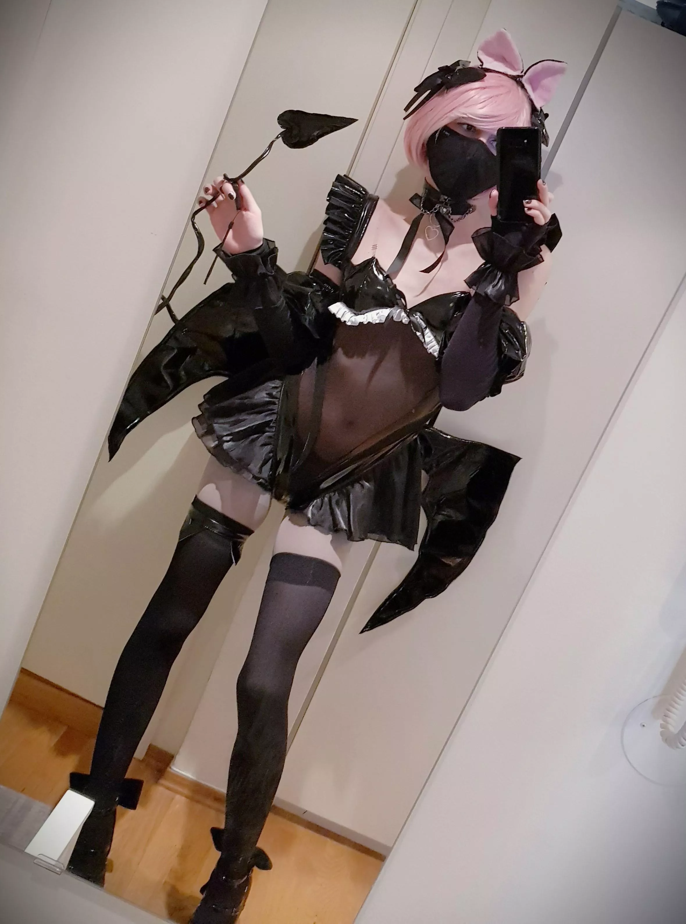 Look, I even got wings and the tail ! 🖤 posted by ShadowPrincessN7