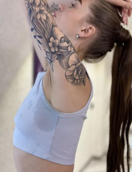 Today I trained hard in the gym by apple_only_