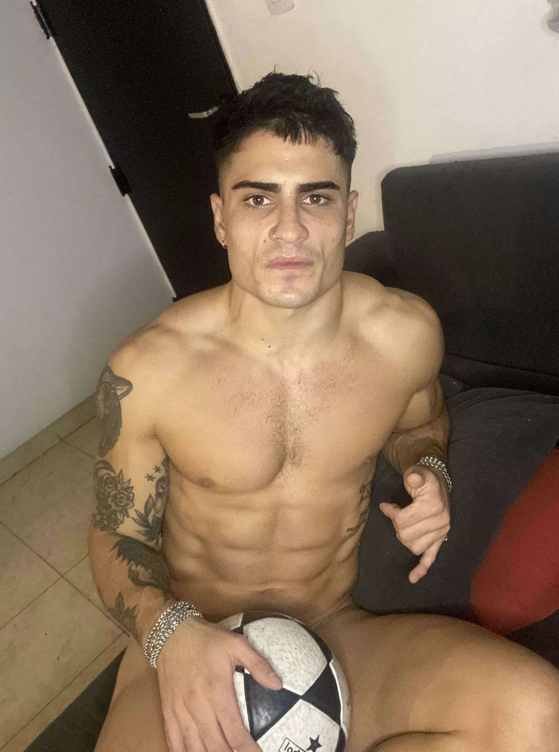 Who's ready for a sweaty, post-game abs reveal?  posted by OliverKinggxoxo