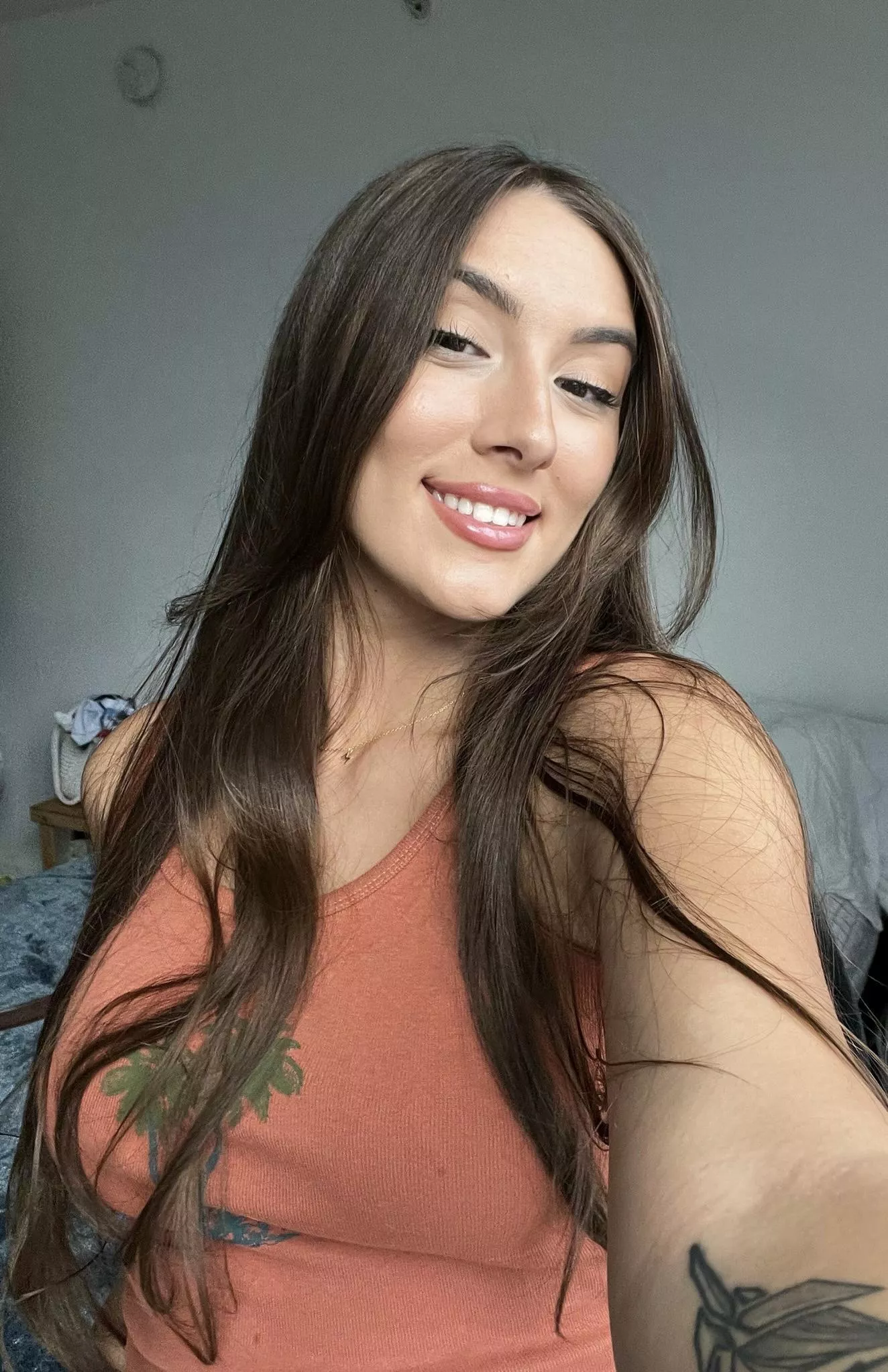 Your sign to try adding a pretty brunette girl in your life :) posted by CuteBandi