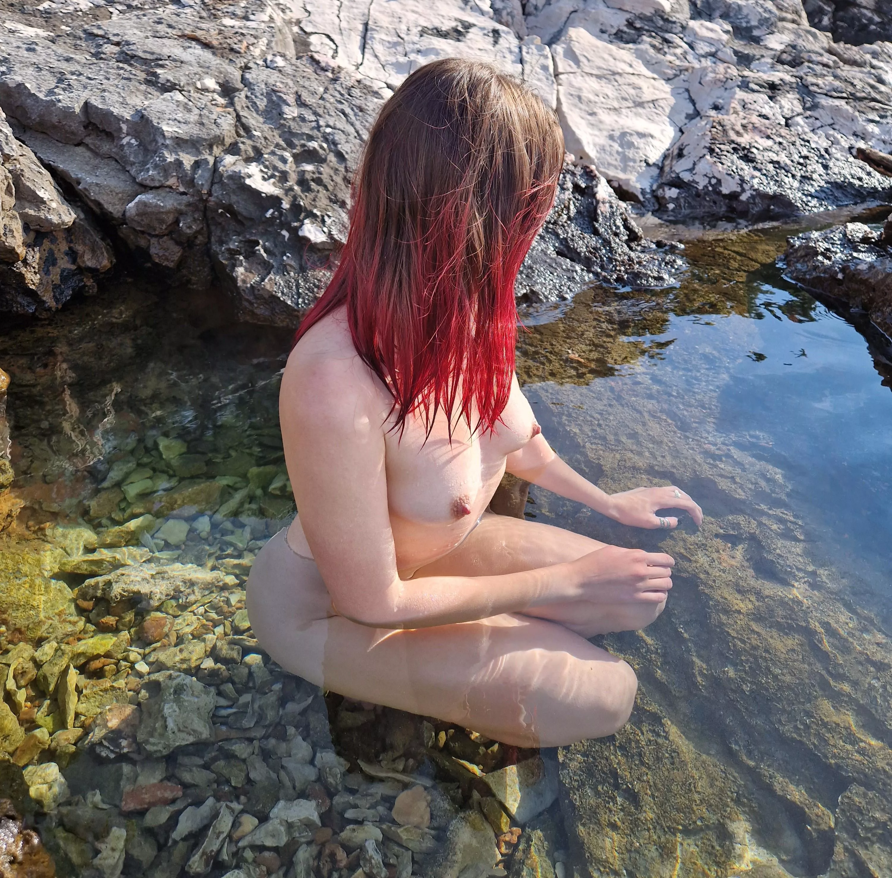 Bare in the Sea's Cradle posted by Selene023