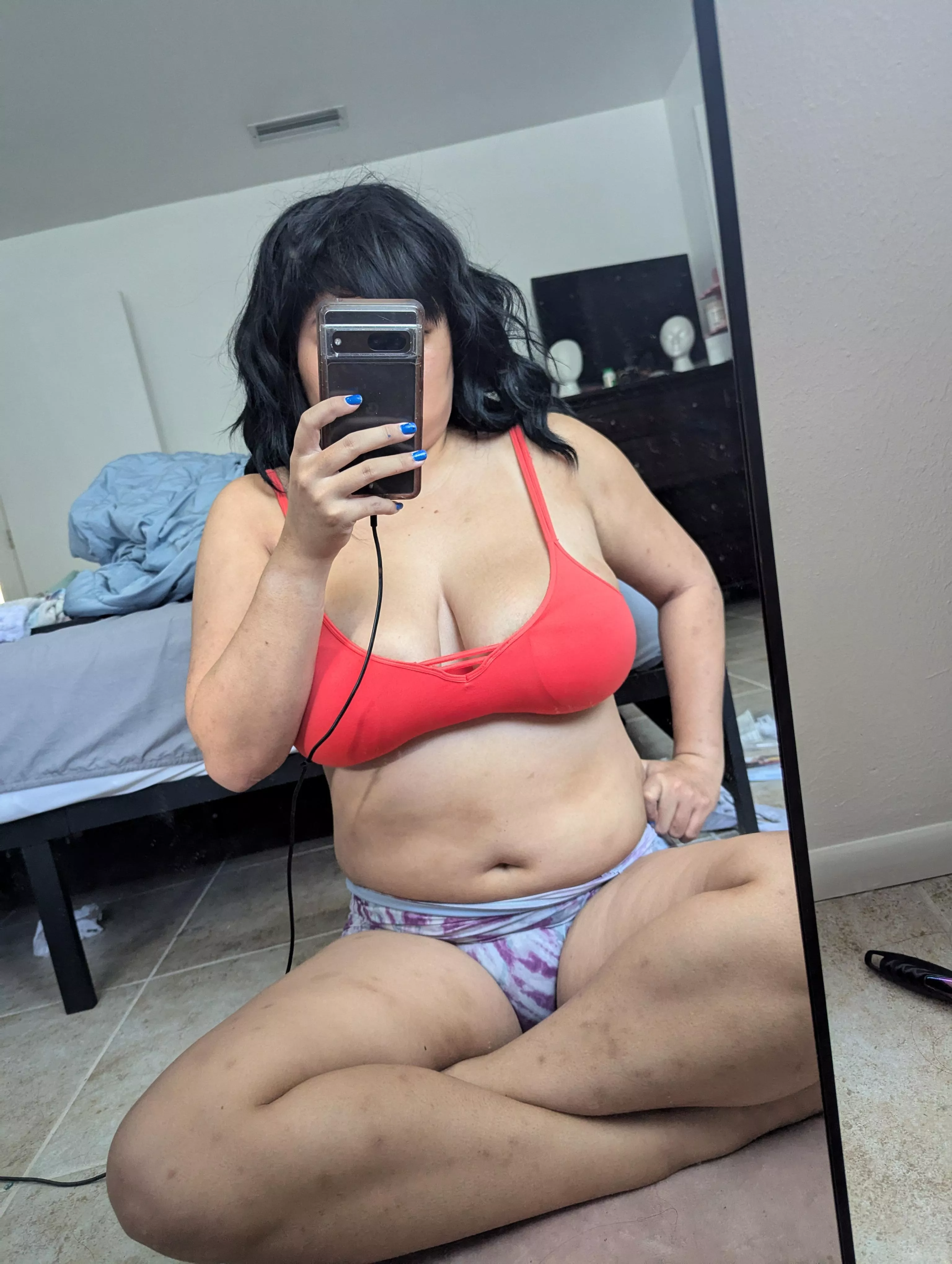 Curvy all over  posted by biancasokay