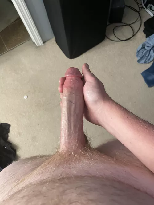 Feeling huge by Worried-Parfait3269