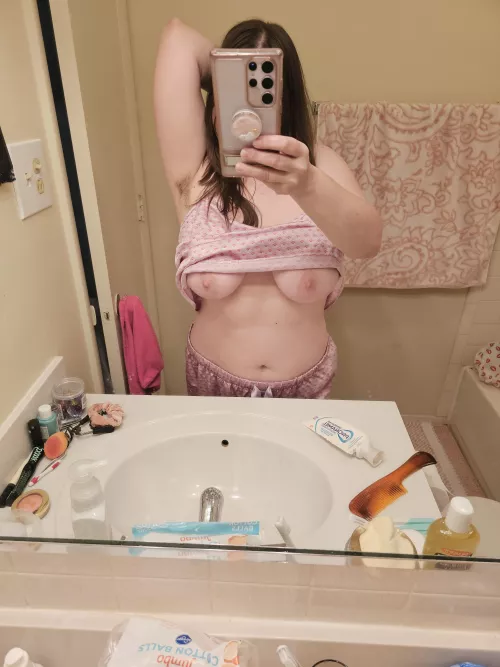 Hairy pits with morning musk by yourbakedbabe