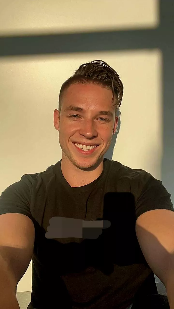 Hi there 🥰 posted by Objective_Topic_1716