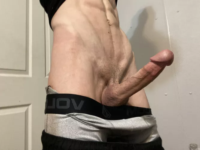 How’s my abs lookin by bwcwhitesword