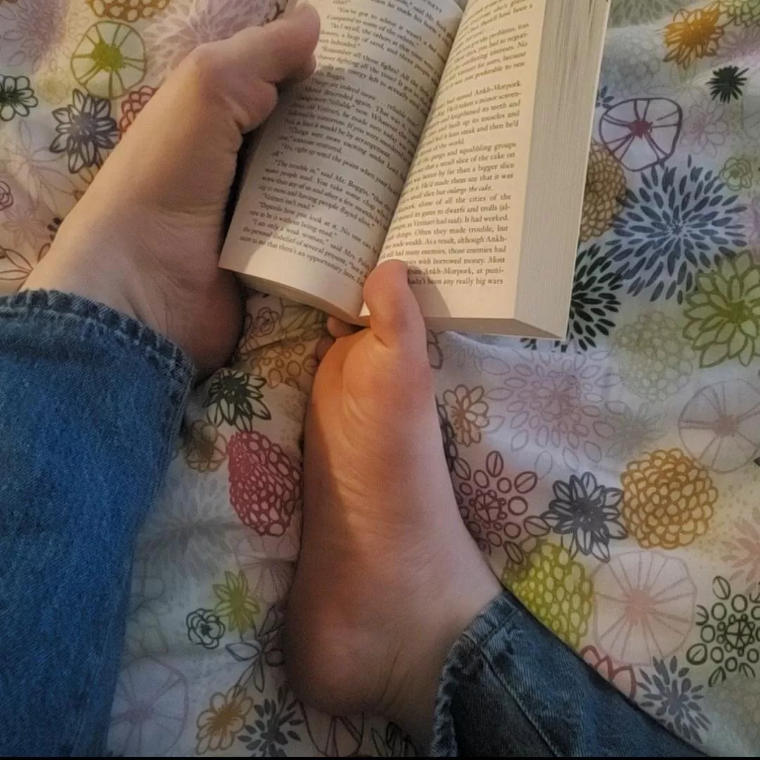 I can do anything hands free 😏😘 posted by llunarlola