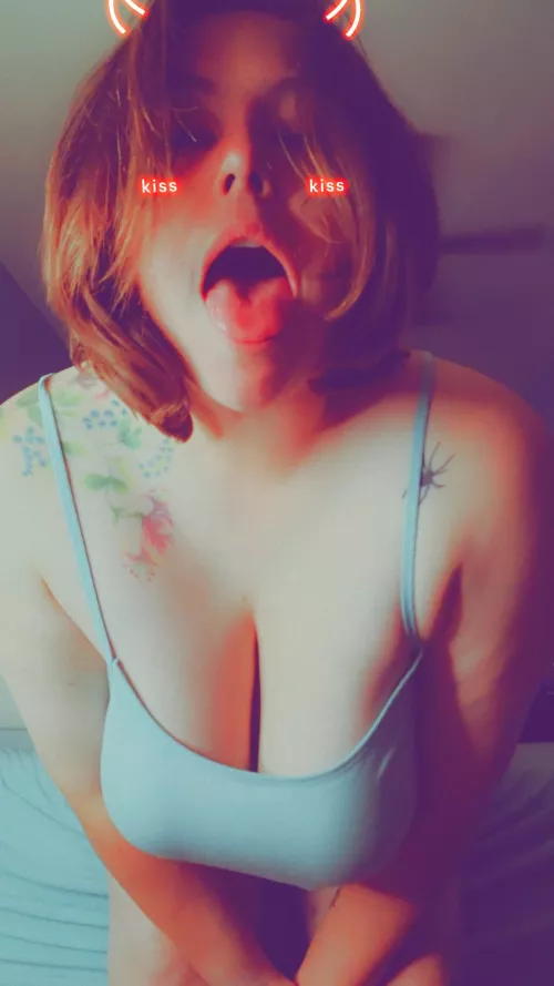 I can open wider by SquishyStonerGirl