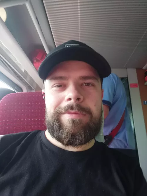 I like trains by curiosity_killz