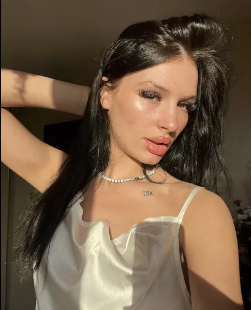 this is my cute smile  by SprinklesBright8037