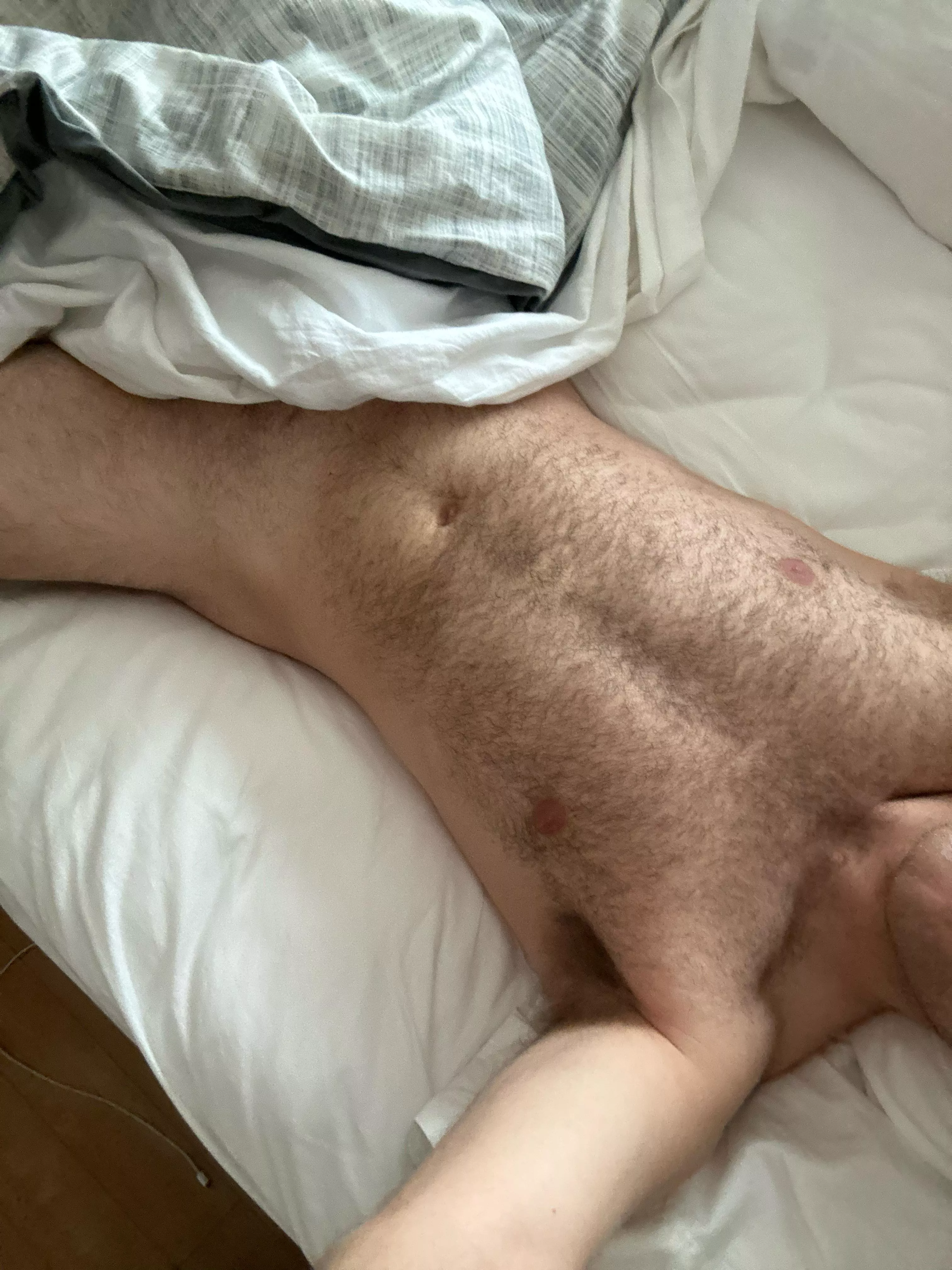 25 vers horny as fuck!! HMU slimj231  posted by EntertainerTop6981