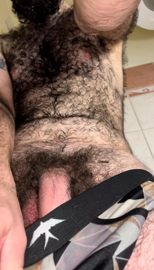 Anybody who wants to sniff my sweaty and musky hairy cock ?🥵 by GreekOlympicGod