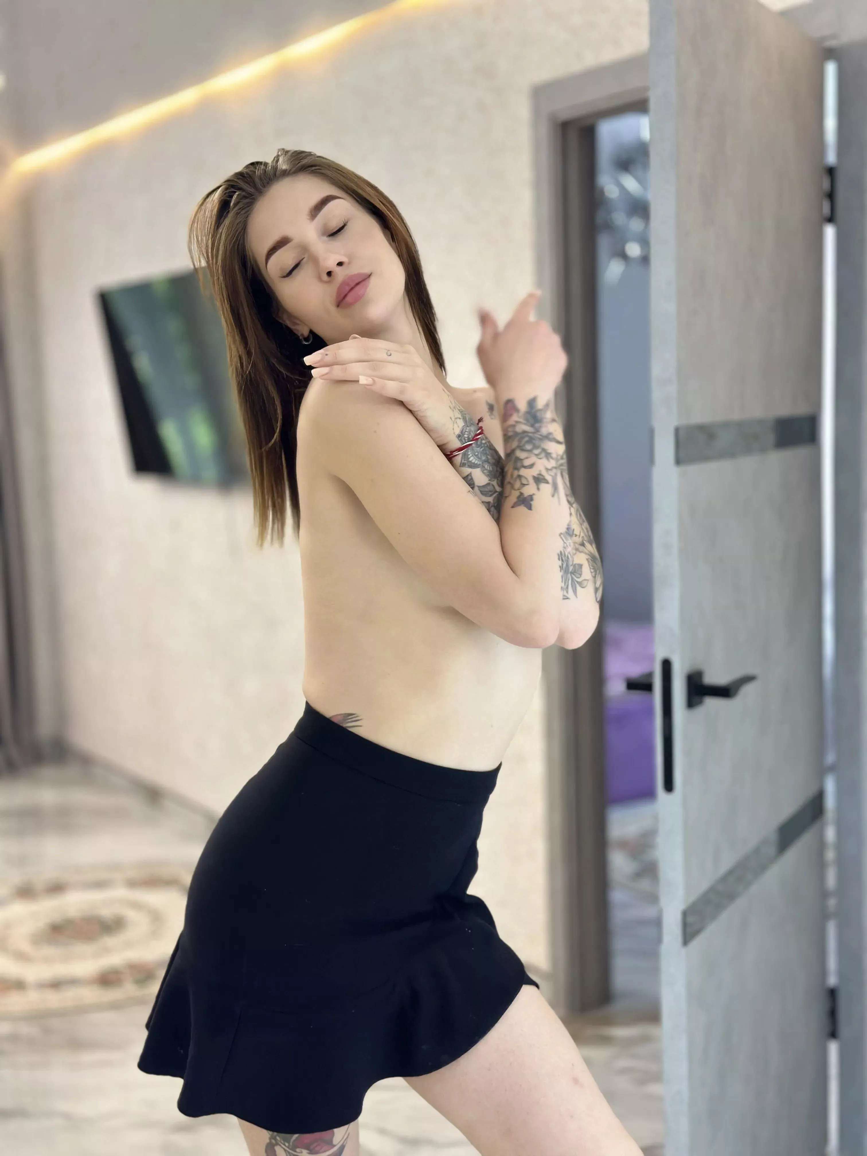 Boss said not to wear a shirt to the office today. posted by apple_only_