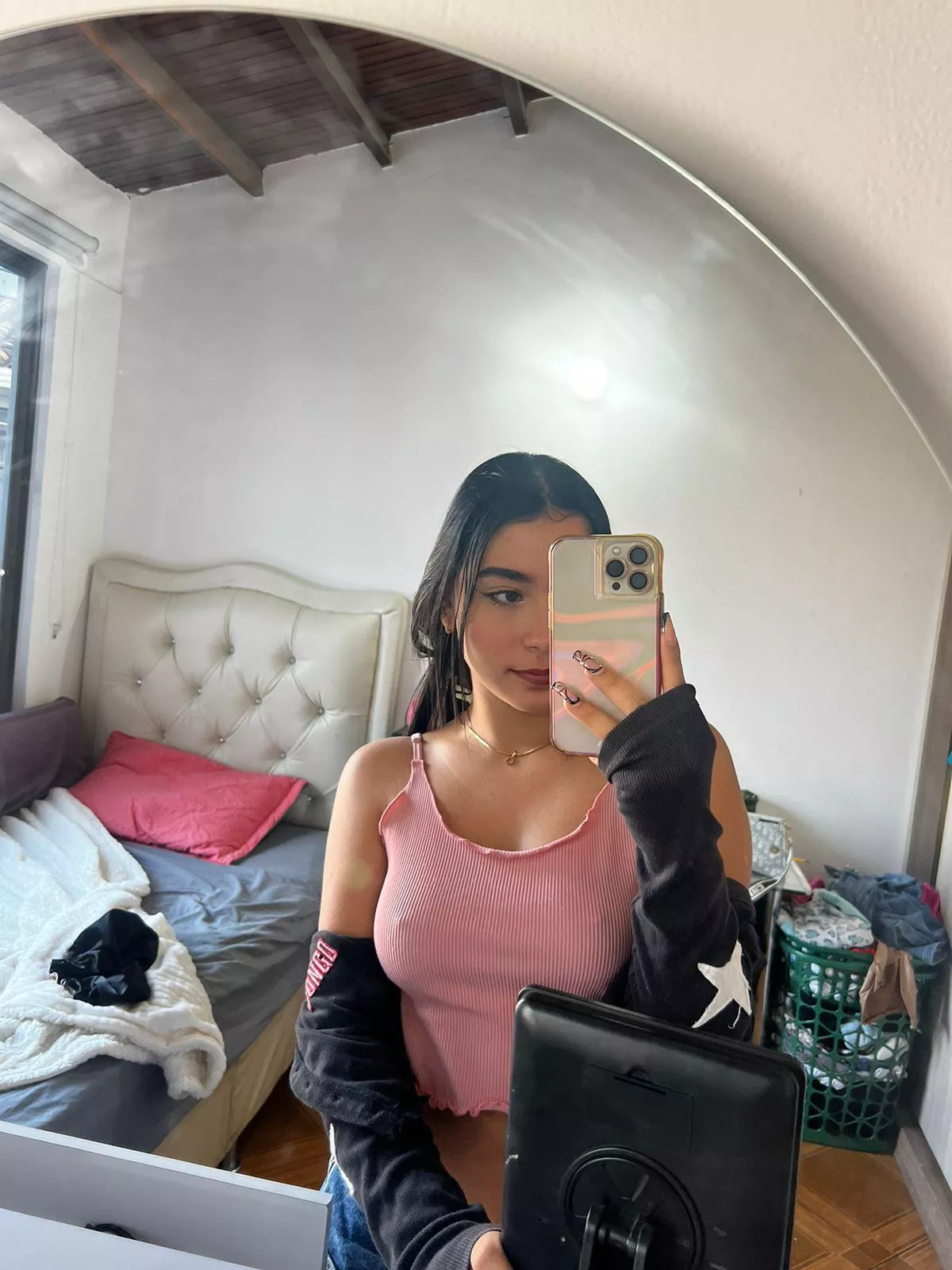 Hello😊 posted by Direct-Bell-7779