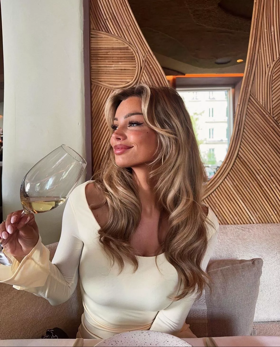 Laura Celia posted by tumblrvogue