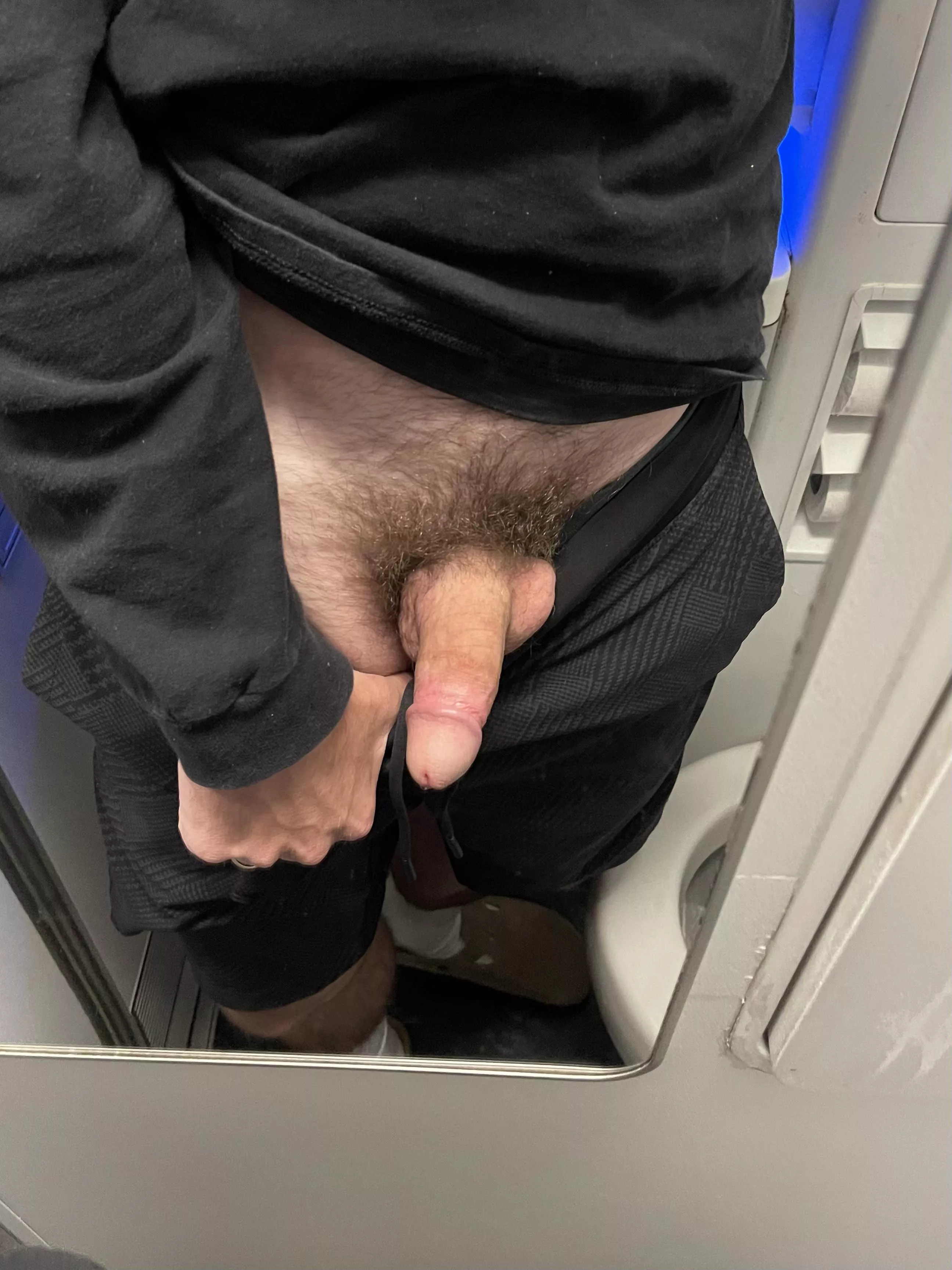 Letting it breathe on my flight (34)  posted by HereForFun27-