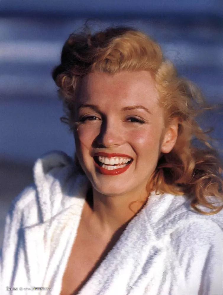 Marilyn Monroe, American no 1 icon 1949 posted by Same_Possibility4769