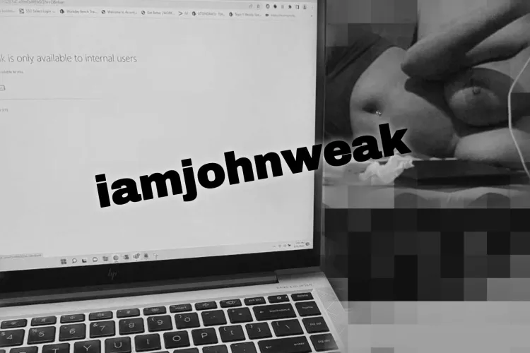 [M]onday mood by iamjohnweak