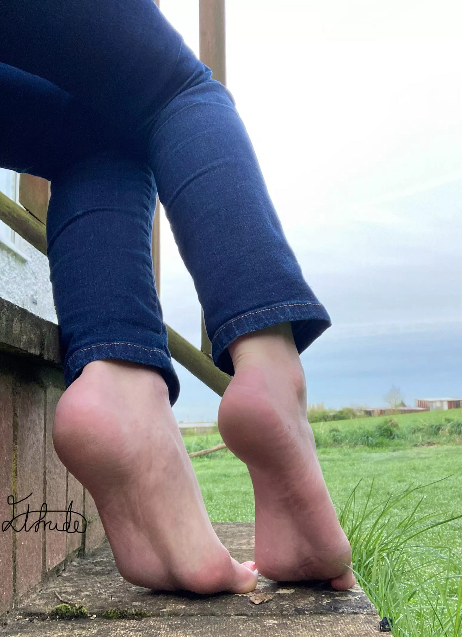 Pink soles for Friday  posted by Elfrida77