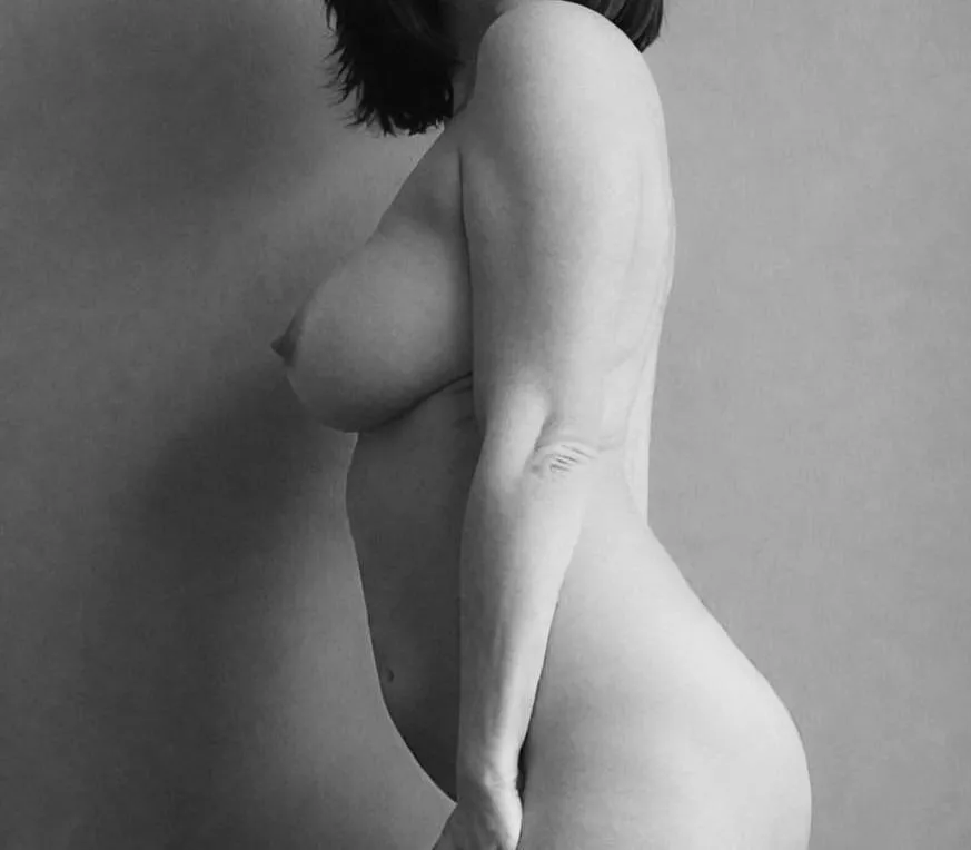 Alone with my thoughts [F] posted by EmmaSweet2024