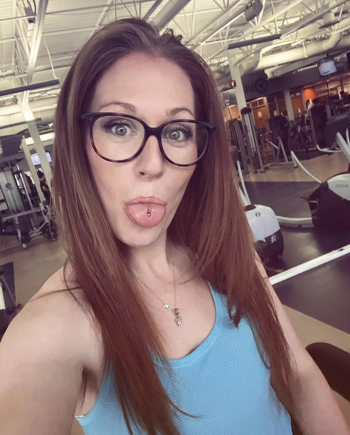 Boys love big frames right? posted by shanks9201