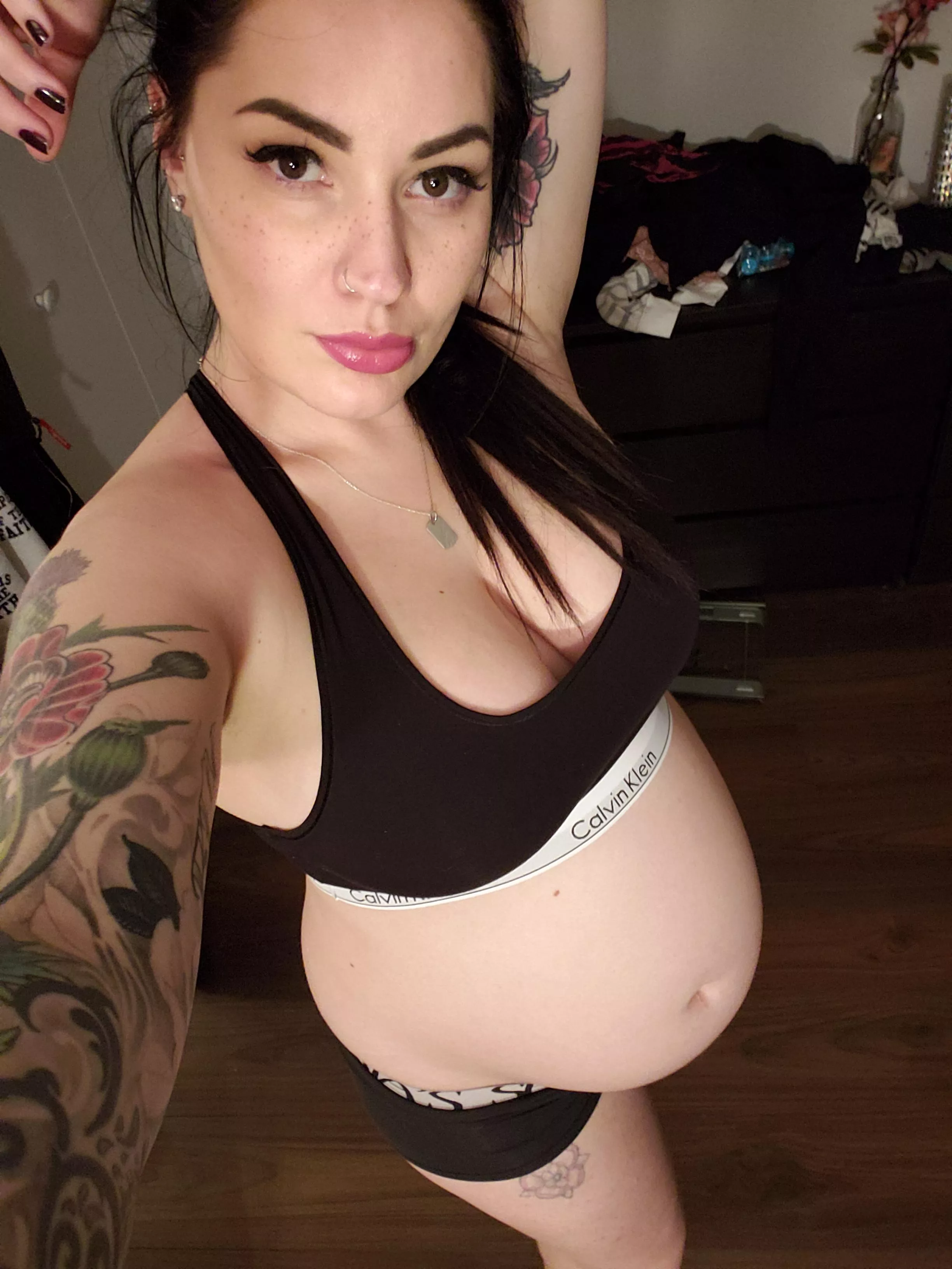 Does this bra make me look pregnant 😝 posted by crucifix_candy