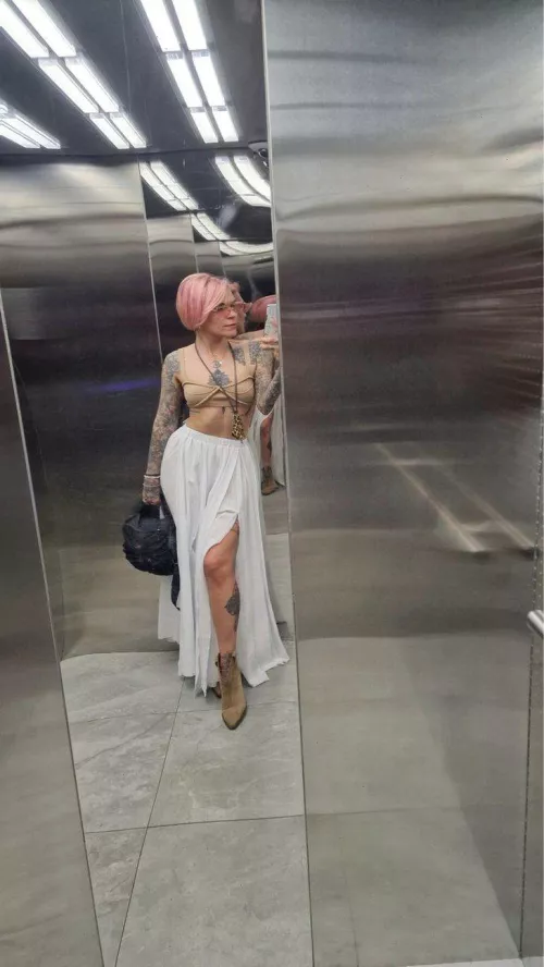 (F38)When the milf steps in, the party starts. by YourQueen4