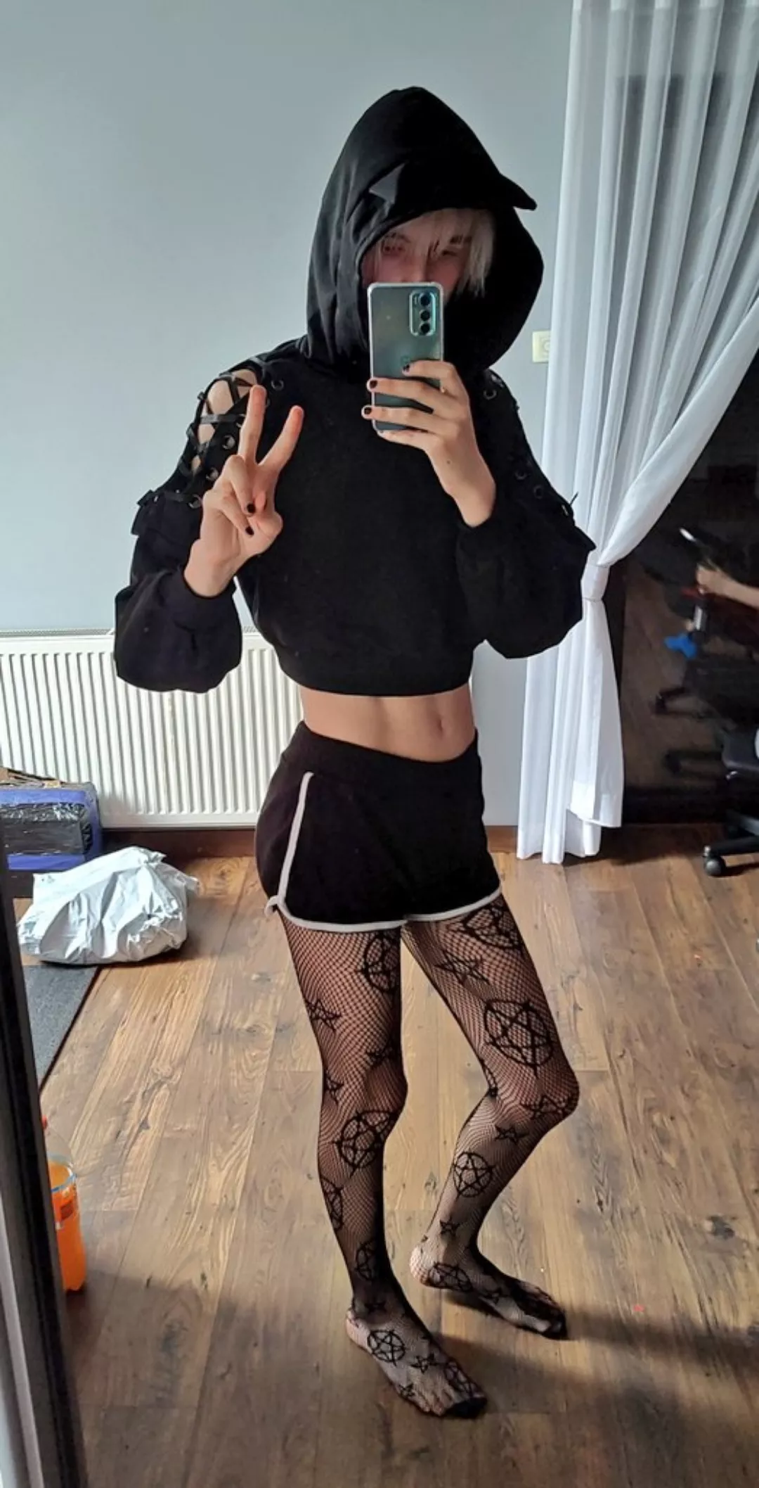 Hii 🐱 posted by Exact_Bus7294