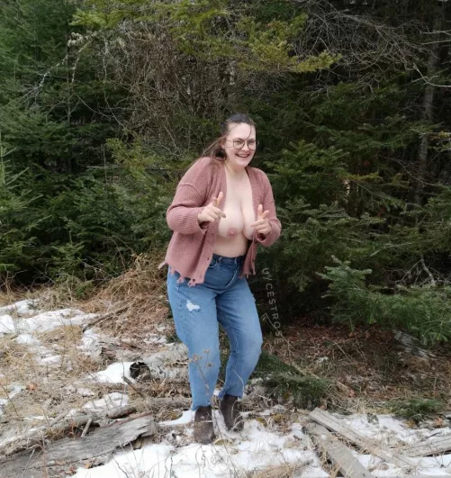 I'm that weird naked girl you might come across in the woods by cestrose