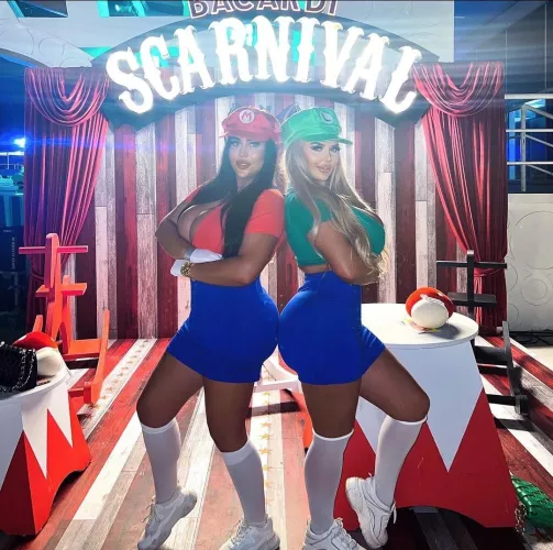 Mario & Luigi by ItsAlvinJohnson