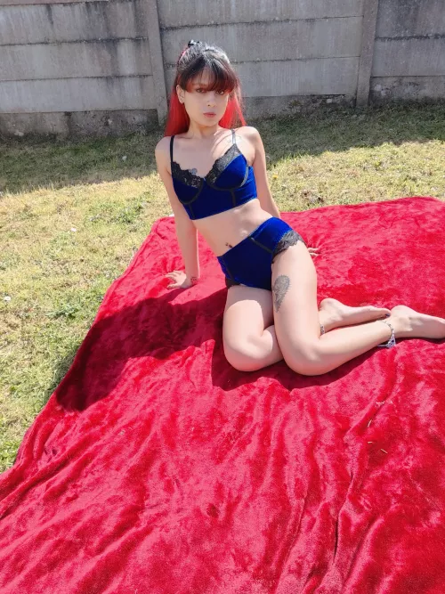 Sexy flexible legs  by 8coco3chane1