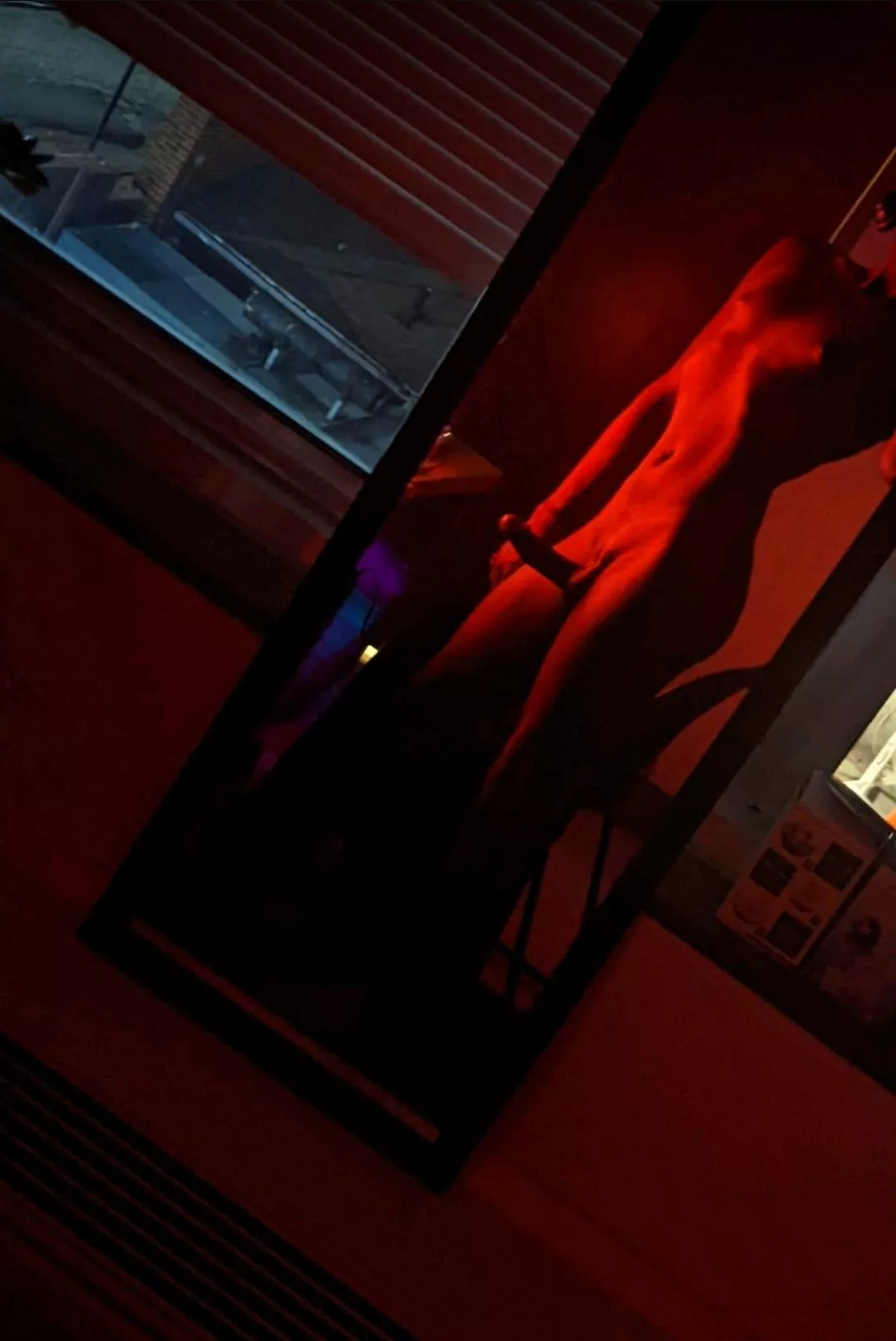 21 fem verse looking for friends not into straight/dl peeps  posted by AsparagusTraining798