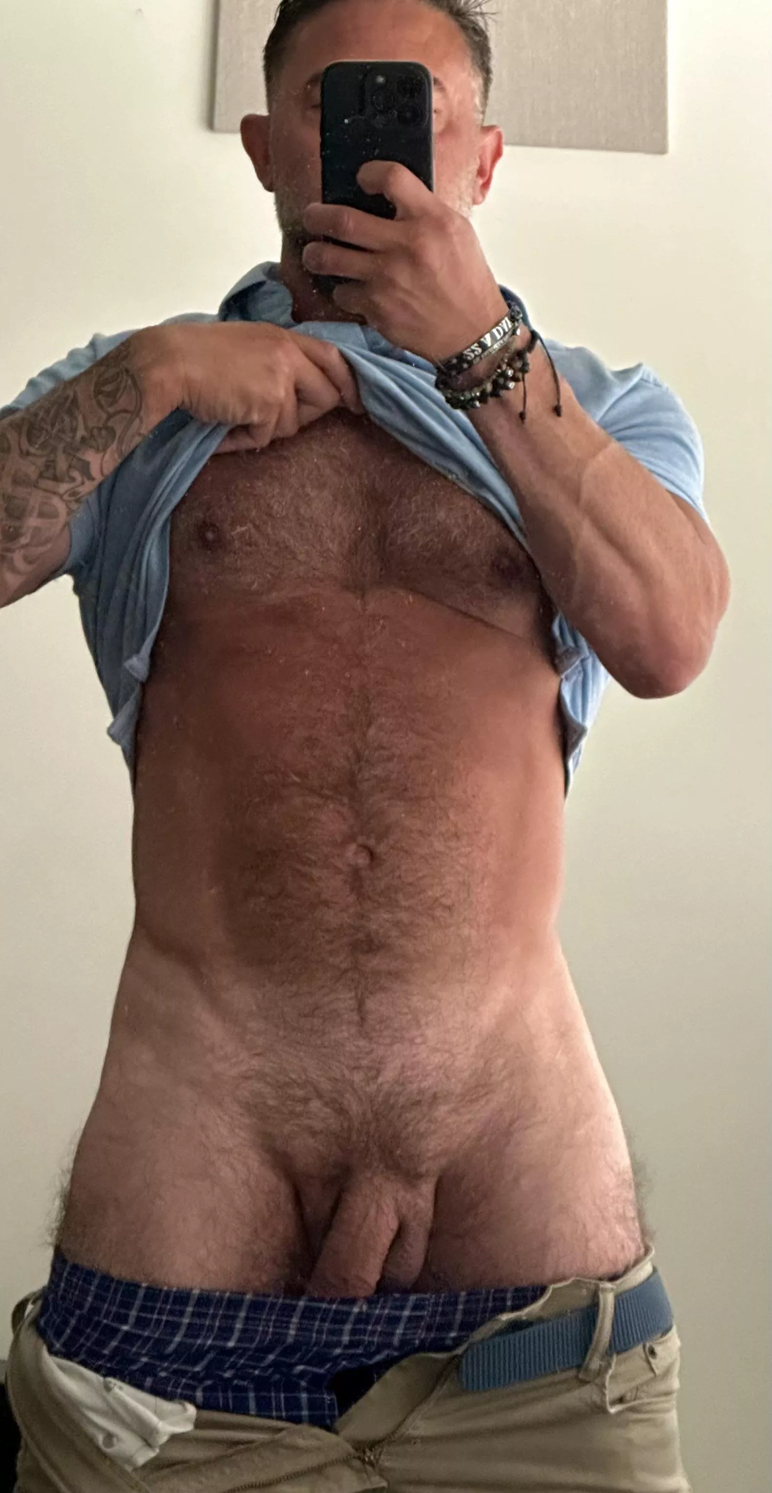 Can you keep it a secret if you get fucked by your (47) yr old Manager? posted by CarolinaDilf