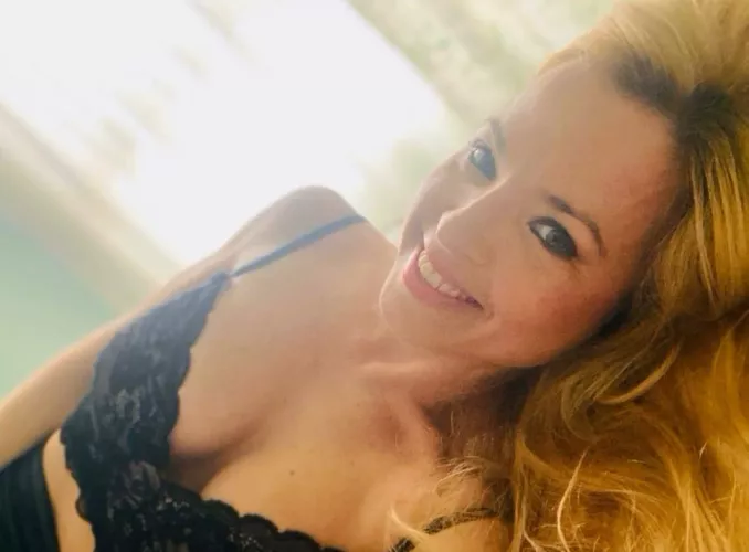 Do you have the class to be with someone like me? by DulcineaPink69