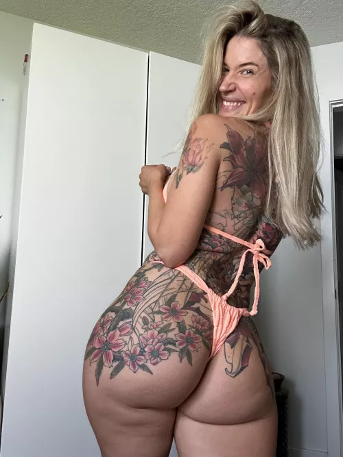 Hi! I just wanted to show off the bikini. by Officialkword