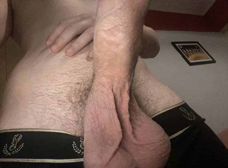 How’s the view down on your knees? (20) posted by ThirsyAndTwinky