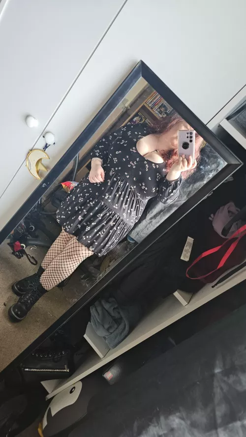 I'm cute  by Hollow_Insanity