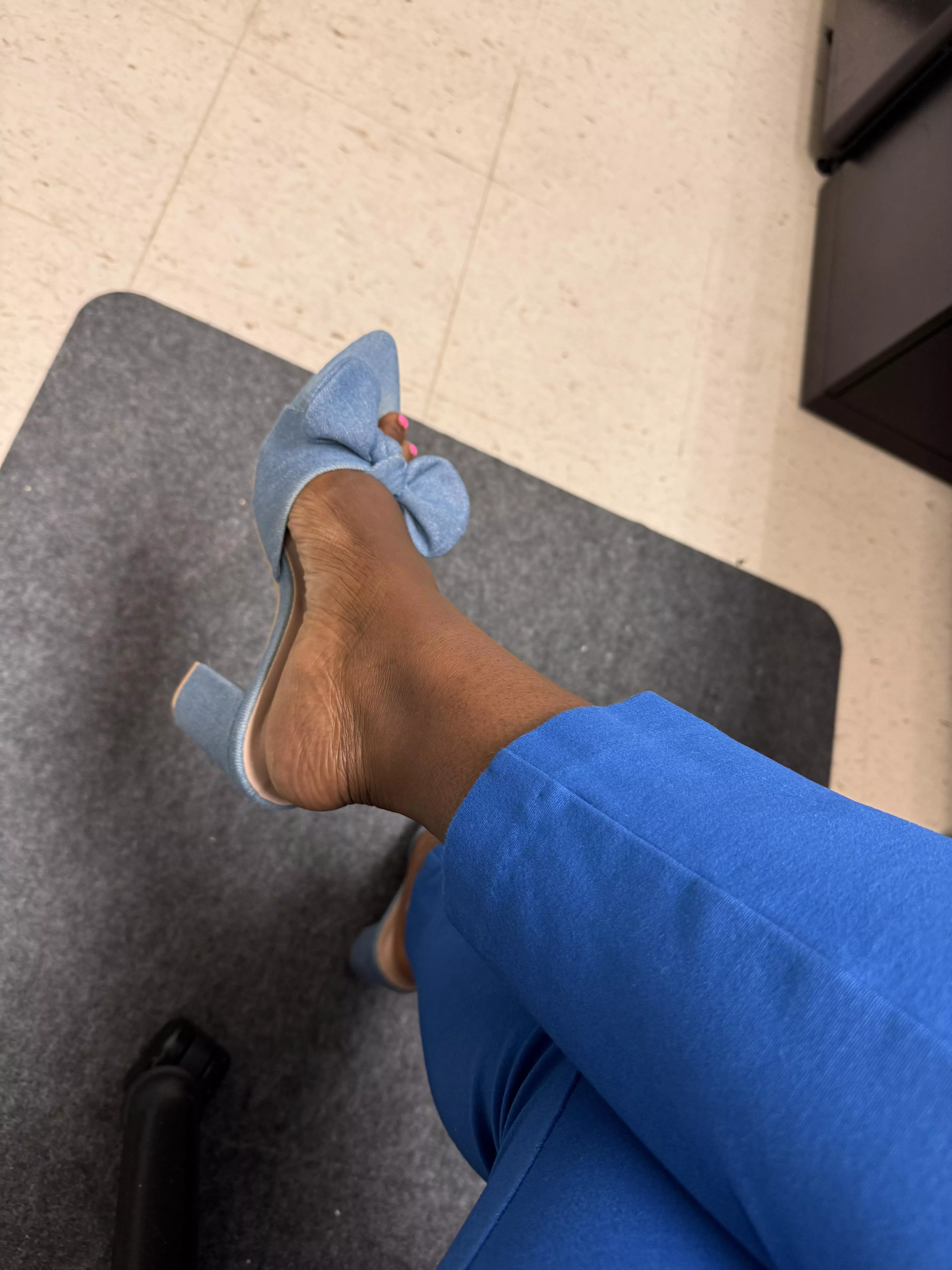 Summer at the office. posted by MediumPuzzleheaded82