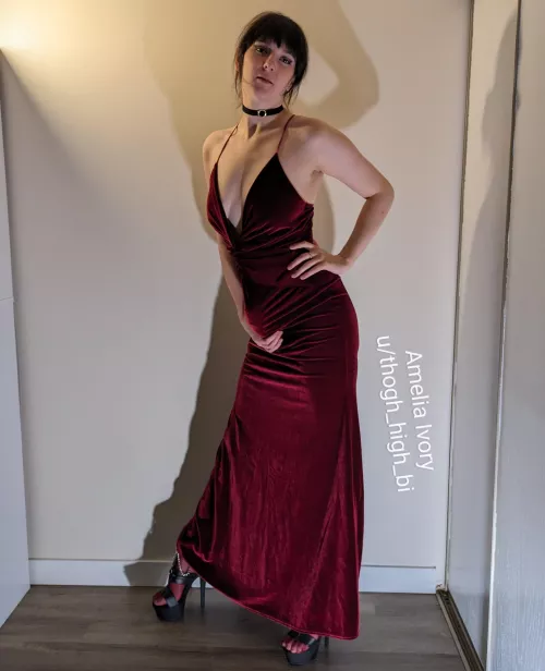 Bend over for mommy, you think you can handle my attitude? by thogh_high_bi