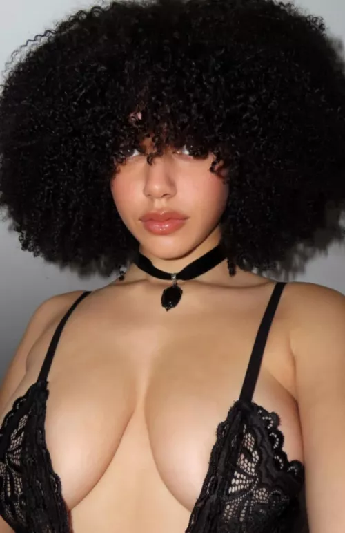 Can you imagine them boucing? by Samiraxoxodarky