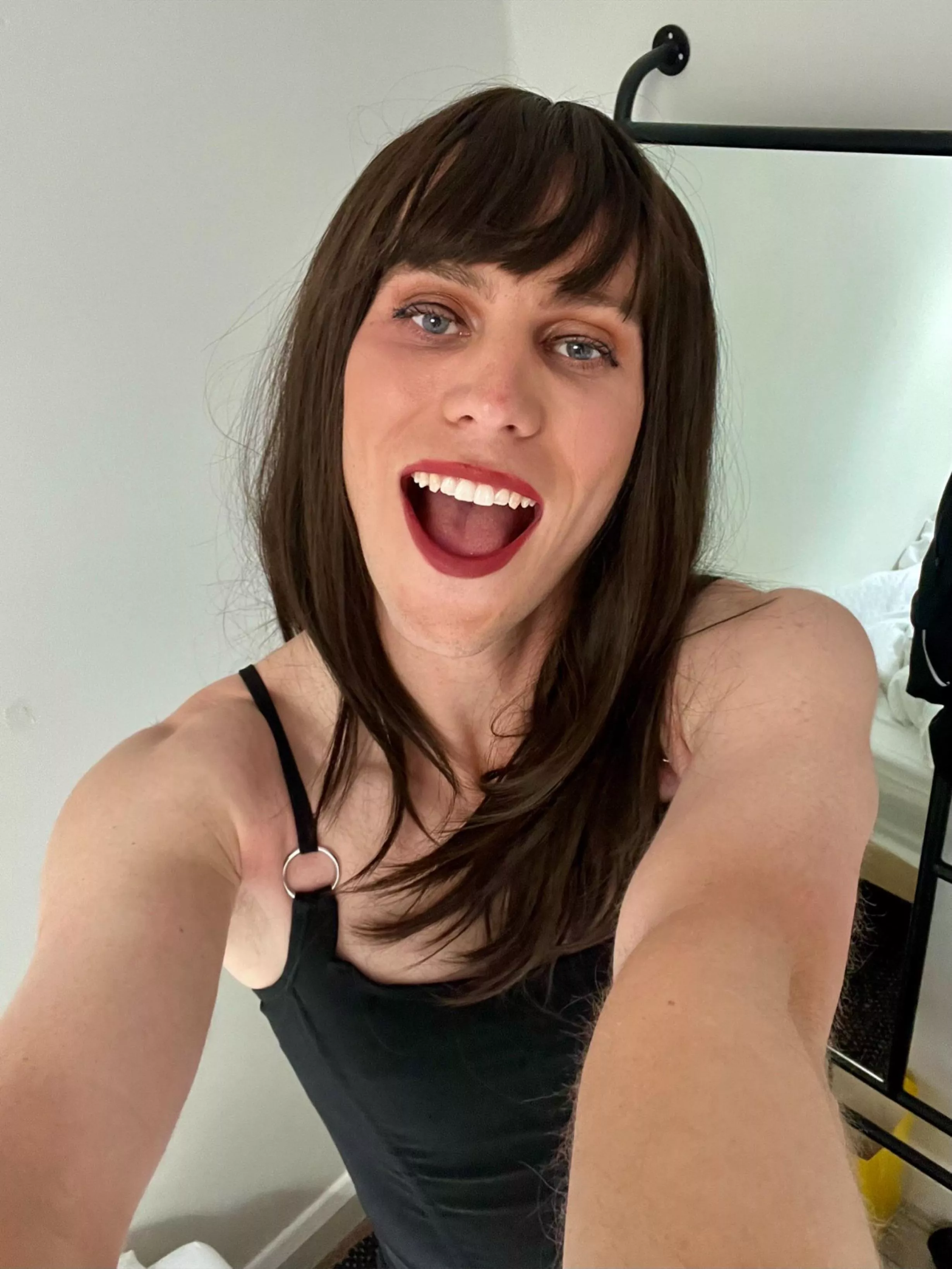 I feel so pretty 🥰 posted by alyssa_eva_