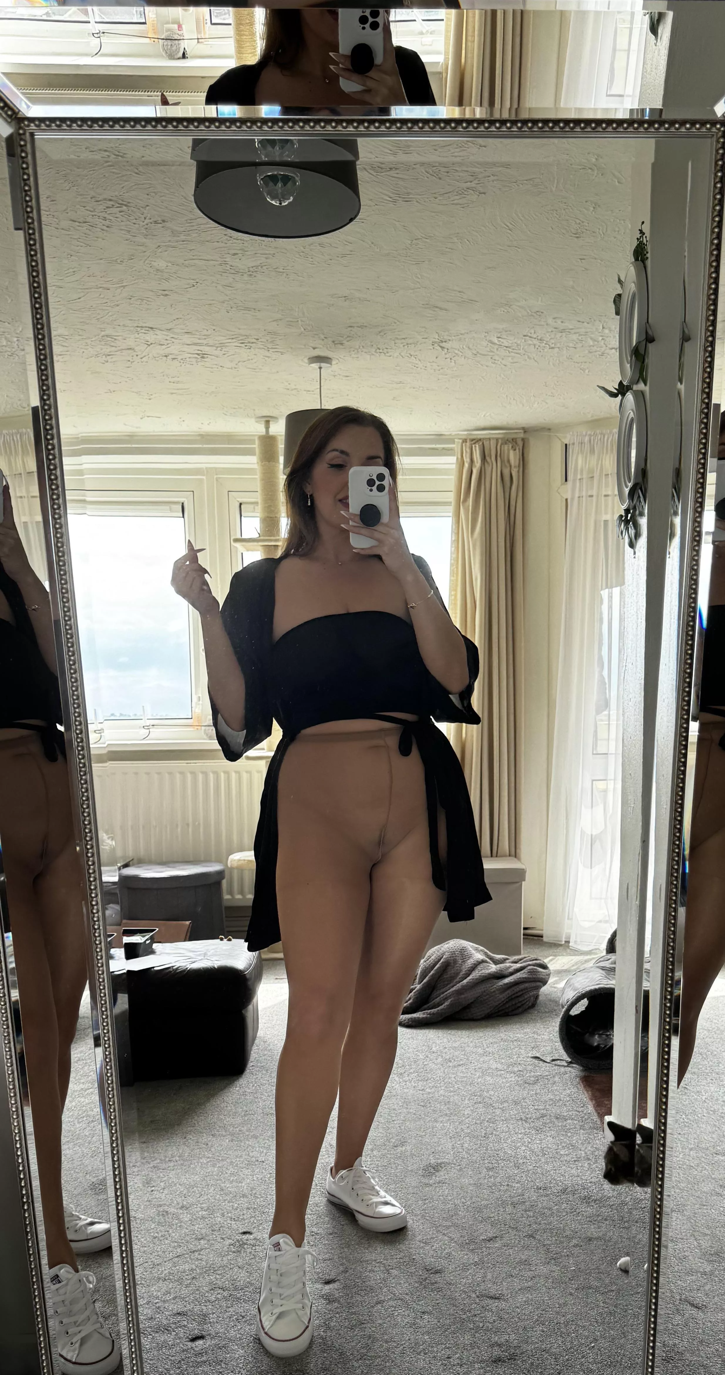 It’s been so hot recently ☀️🥵  posted by MissesDiscreetsfeet