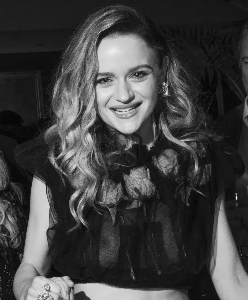 Joey King by Real-Application7035