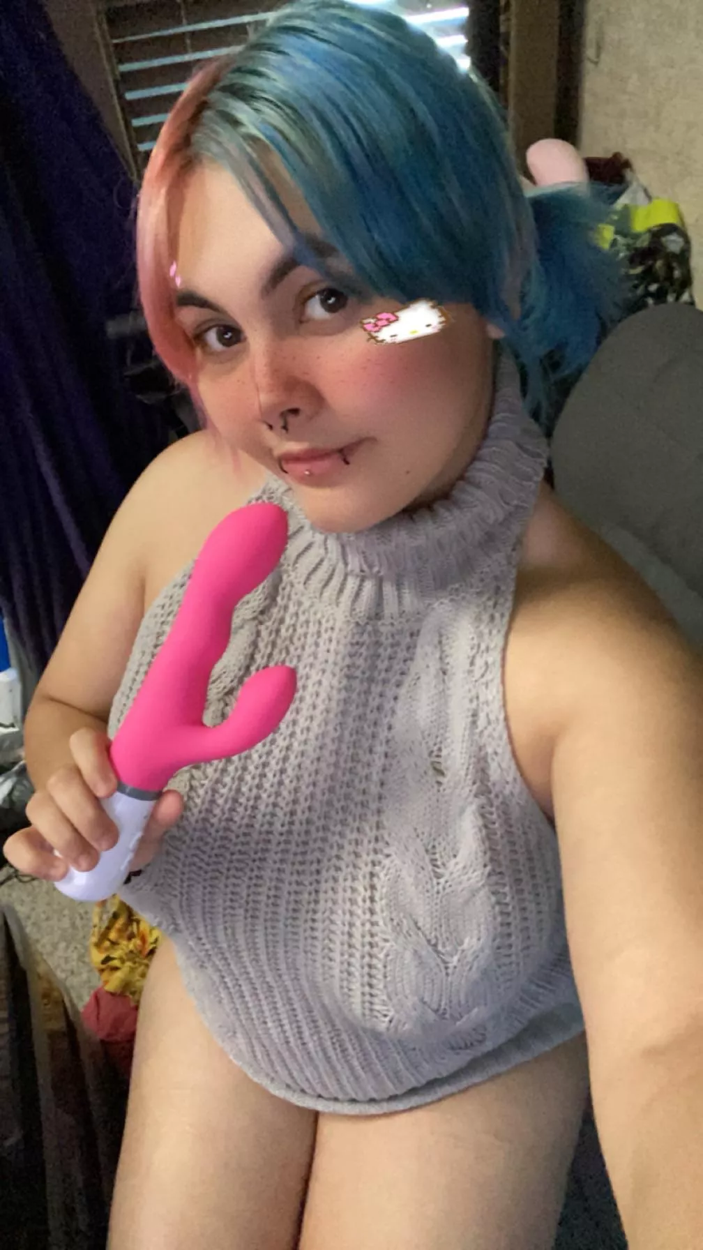 My first lovesense toy! 🥰 posted by DinoBoy6