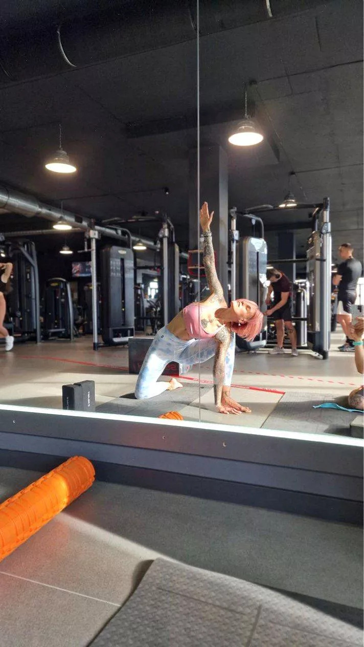 When your gym milf becomes one with the bench press. posted by Major_Honey_588