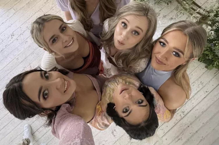 Which one? [5] by RVM27