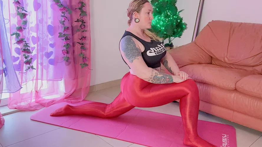 deep lunge by dreamy_angel777