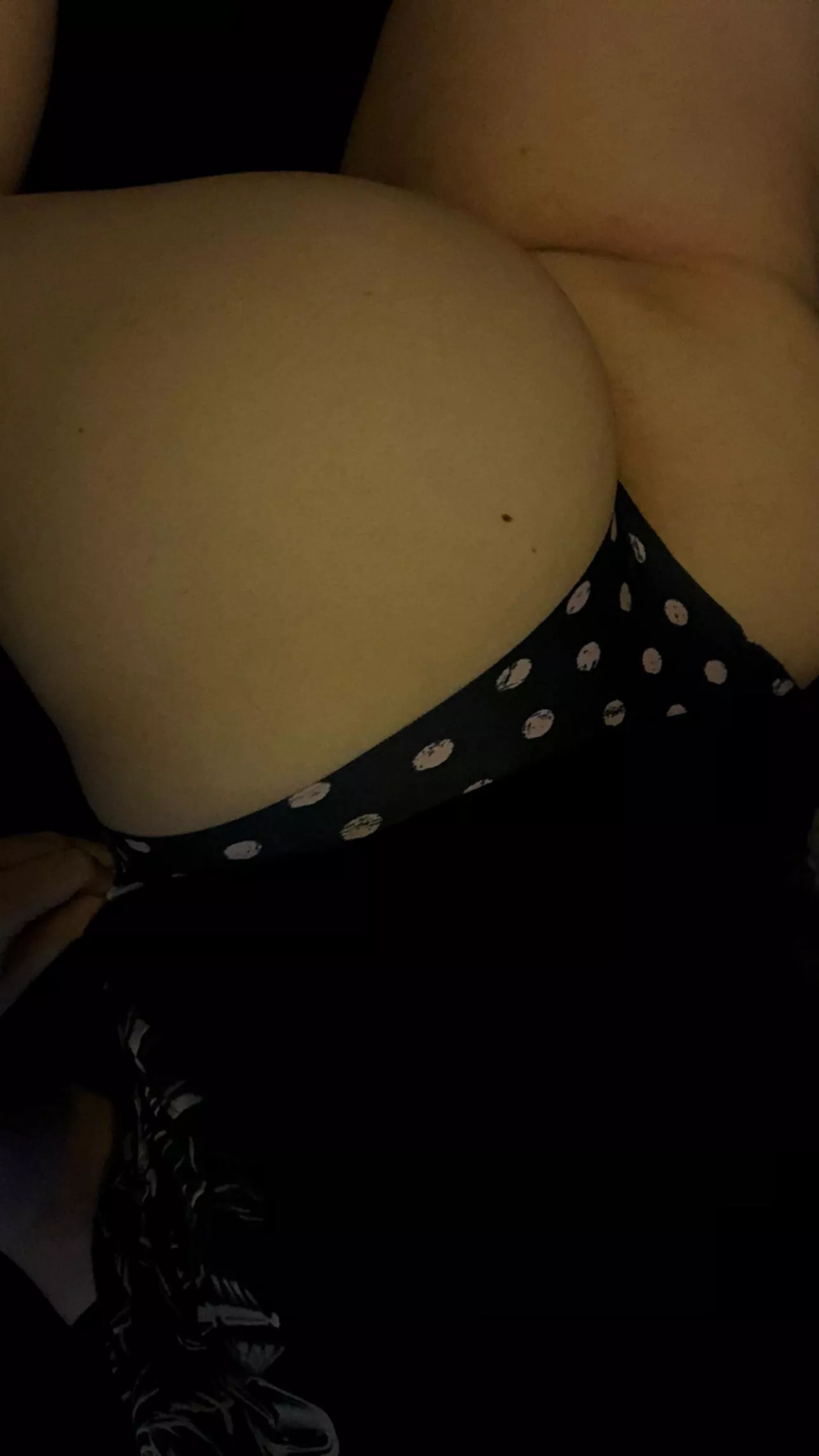 I'm so hot, wanna cool me down? posted by Babygirlbrdl22