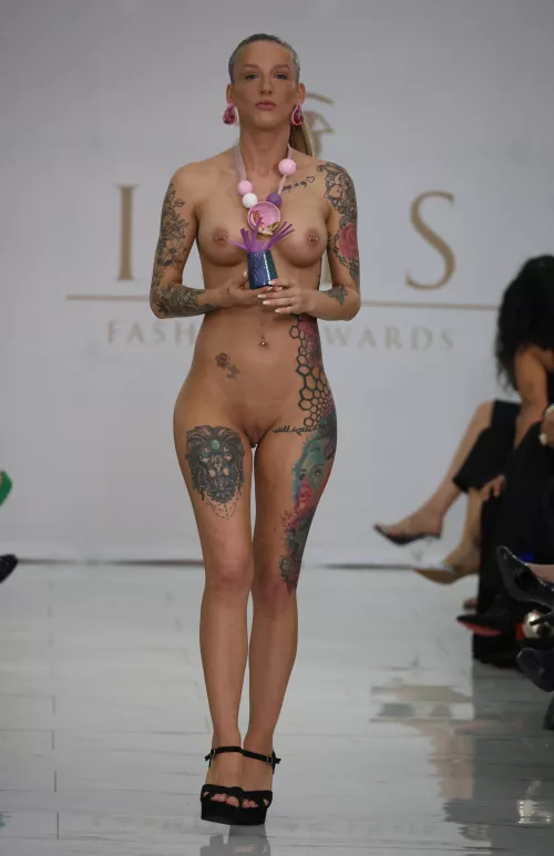 Isis Fashion Awards 2024 (Nude Accessory Runway Catwalk Show) Danique de Laat by Mental_Bumblebee_269