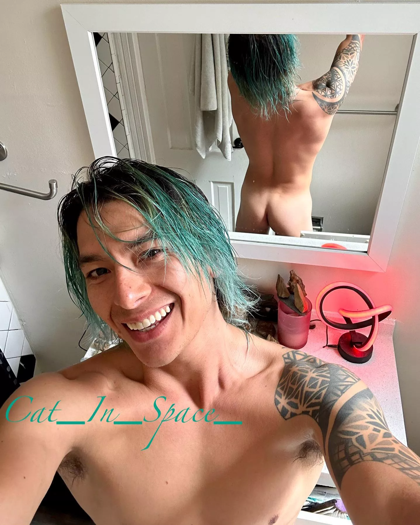 Just starting my modeling career! Enjoy my cute butt~ 😸 posted by Cat_In_Space_